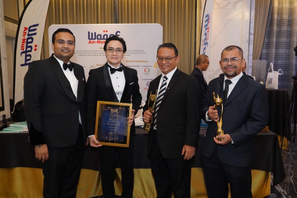 Ybrs. Encik Rizal Nainy SME Corporations Helping MSMEs Thrive, Positioning Them Globally to be Competitive in the Market, Wins IDEA Award 2023 as Most Distinguished Leader